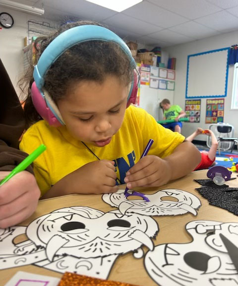 coloring in the spacese